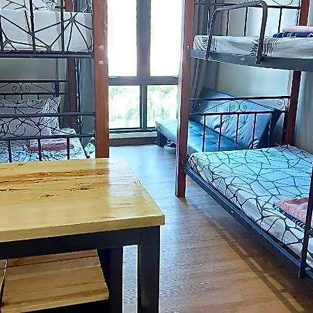 Male Room Sharing